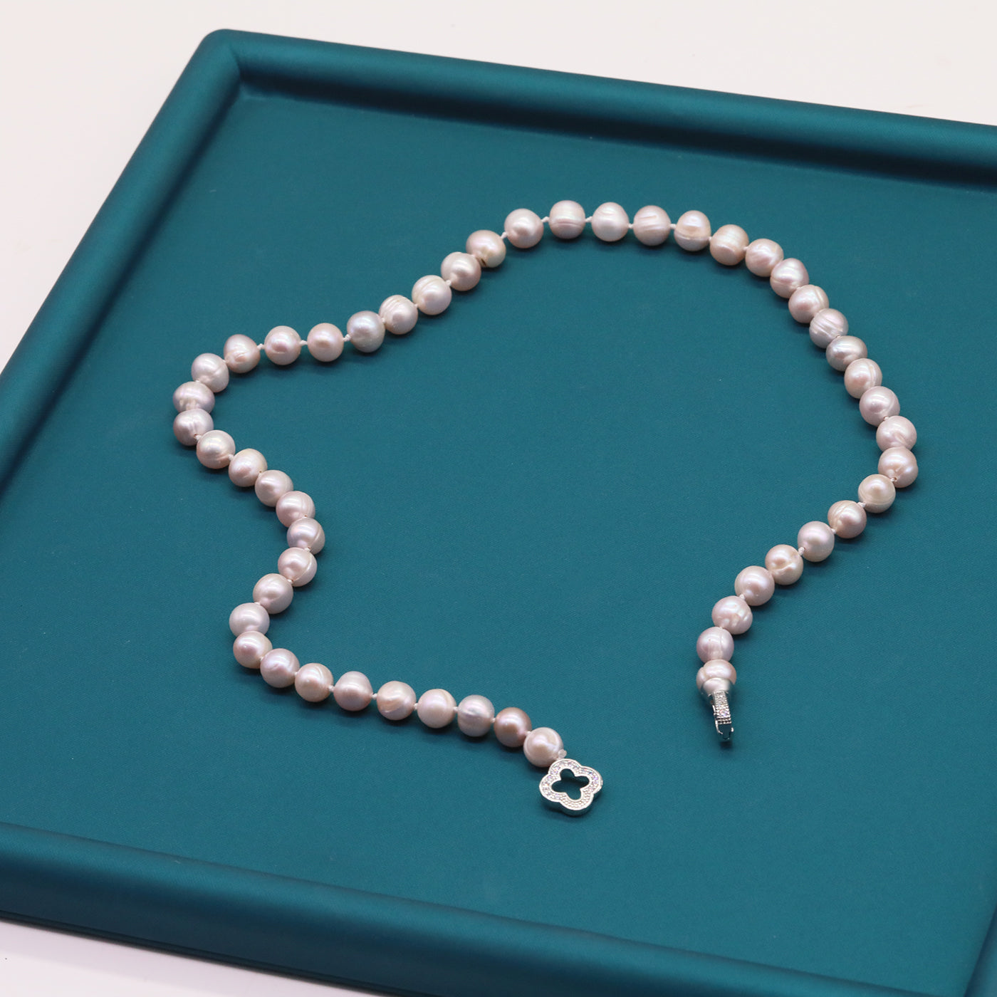 Pink Freshwater Pearl Necklace with Hollow Four-Leaf Clover Clasp Perfect for Daily Wear Special Occasions like Weddings, Birthdays, Anniversaries Valentine's Day【NK-XL2501-Pink-03】