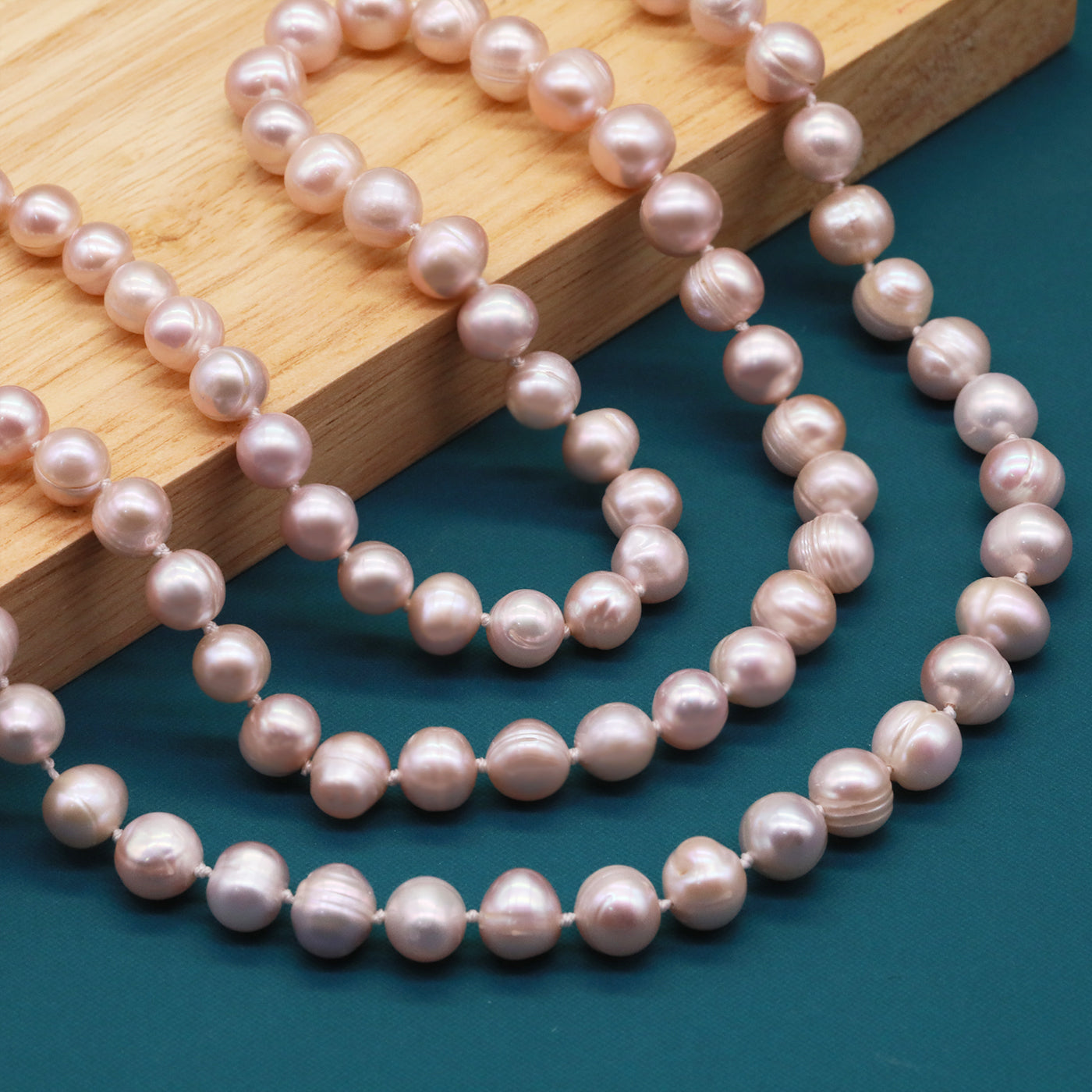 Pink Freshwater Pearl Necklace with Hollow Four-Leaf Clover Clasp Perfect for Daily Wear Special Occasions like Weddings, Birthdays, Anniversaries Valentine's Day【NK-XL2501-Pink-03】