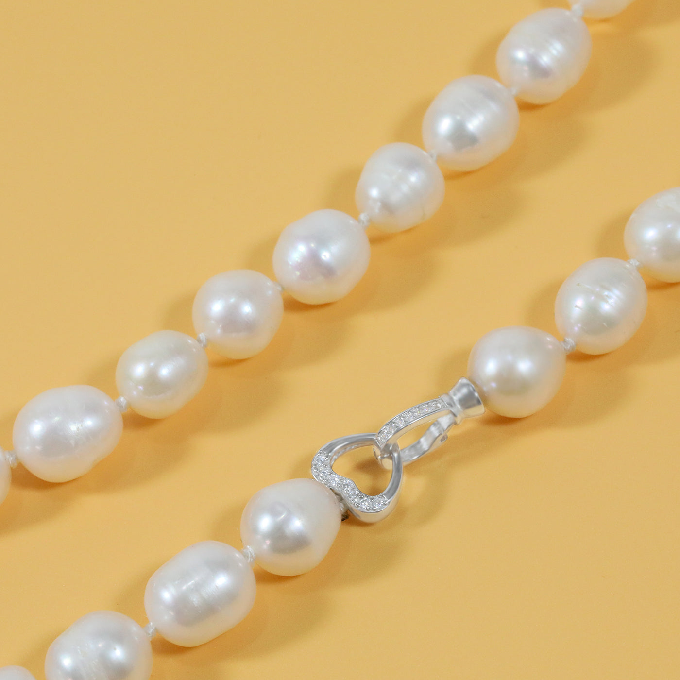 10-11mm Freshwater Pearl Necklace - Exquisite 18 Inch Handcrafted Jewelry with 925 Silver Plated Clasp, Luxurious Style for Women, Ideal for Daily Wear, Special Occasions, and Christmas Gifting
