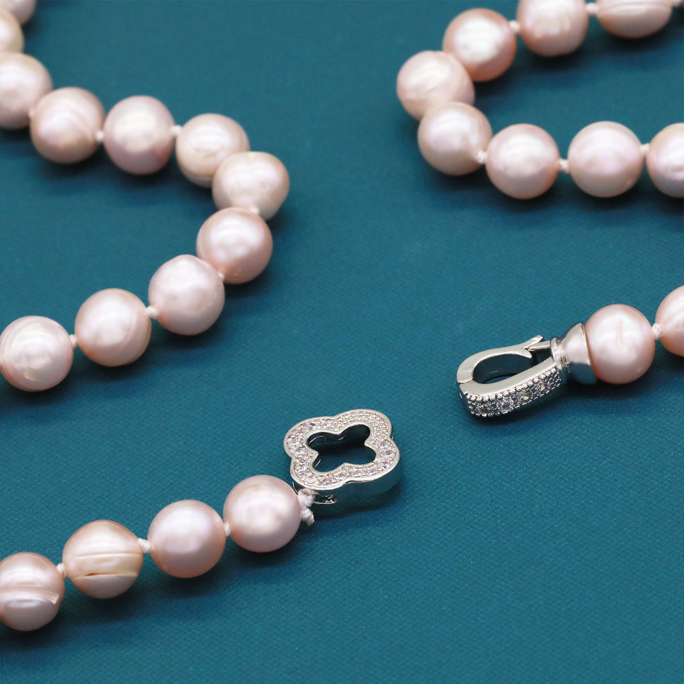 Pink Freshwater Pearl Necklace with Hollow Four-Leaf Clover Clasp Perfect for Daily Wear Special Occasions like Weddings, Birthdays, Anniversaries Valentine's Day【NK-XL2501-Pink-03】