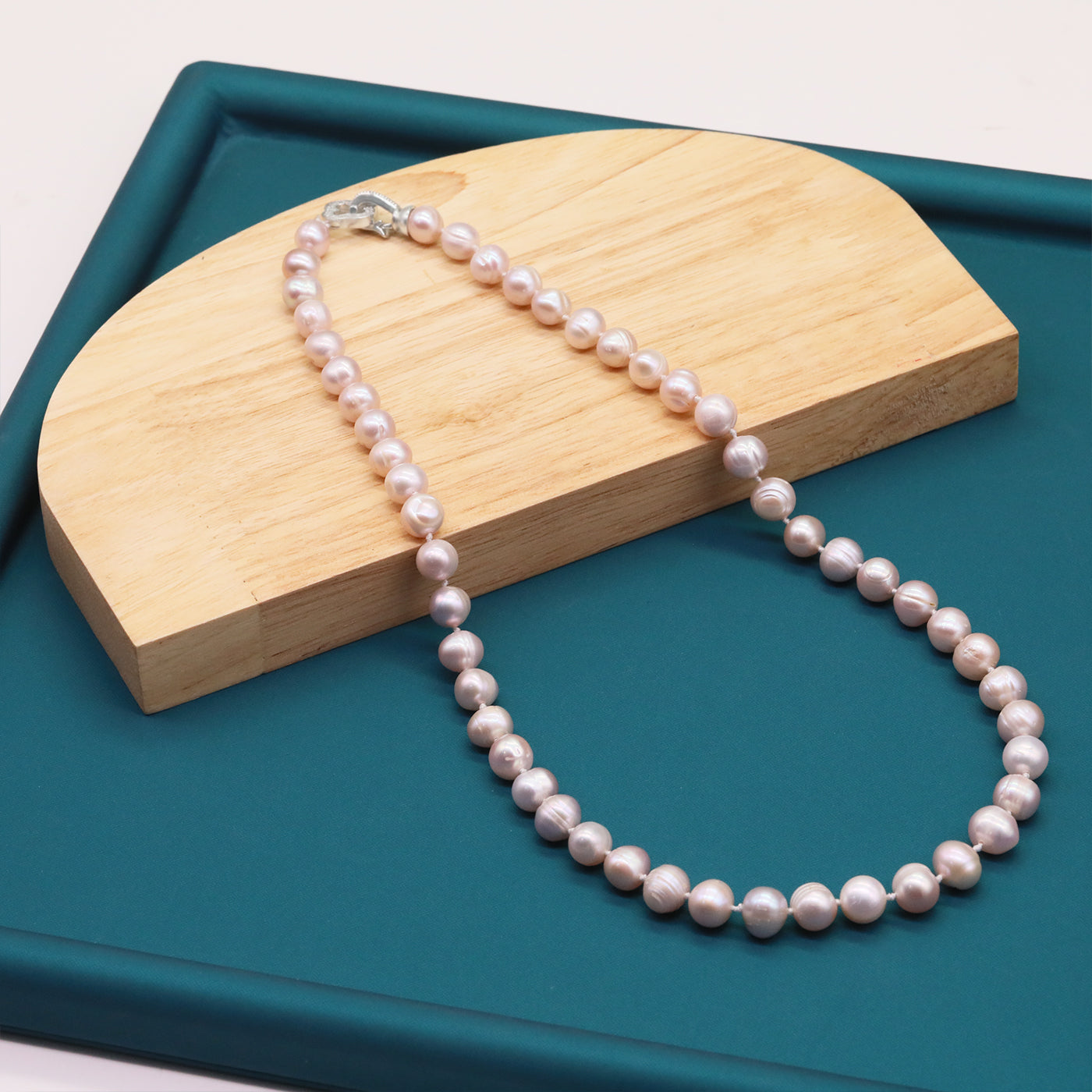 Pink Freshwater Pearl Necklace with Hollow Four-Leaf Clover Clasp Perfect for Daily Wear Special Occasions like Weddings, Birthdays, Anniversaries Valentine's Day【NK-XL2501-Pink-03】