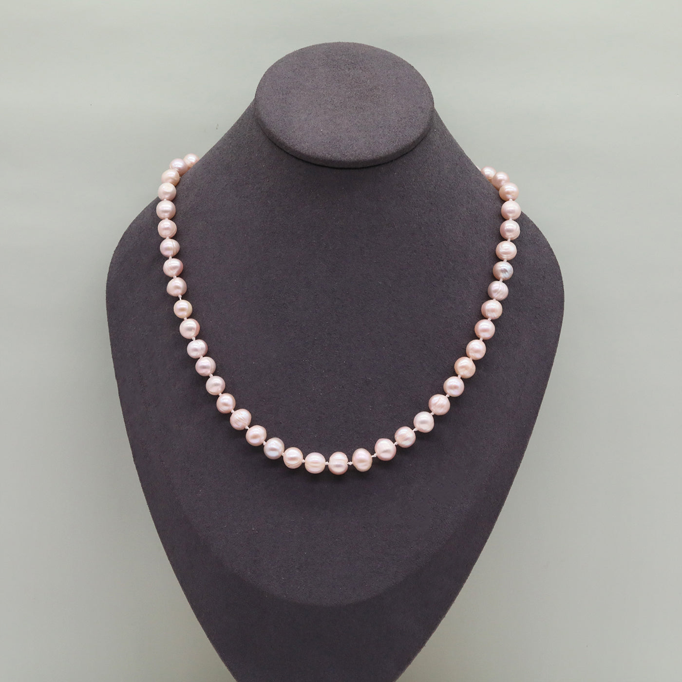 Pink Freshwater Pearl Necklace with Hollow Four-Leaf Clover Clasp Perfect for Daily Wear Special Occasions like Weddings, Birthdays, Anniversaries Valentine's Day【NK-XL2501-Pink-03】