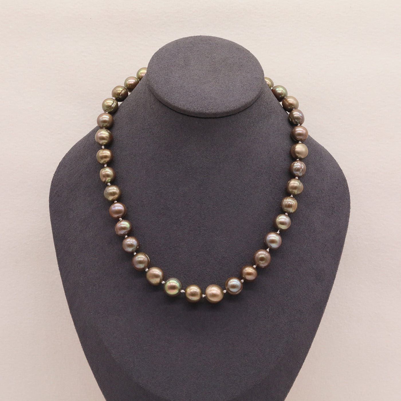 Elegant 10-11mm  Freshwater Pearl necklace Handmade 17.7 inch long necklace with unique silver plated buckle Delicate Valentine's Day gift, suitable for everyday, party wearing men and women brown freshwater pearl necklace[XL-2501Golden-01]