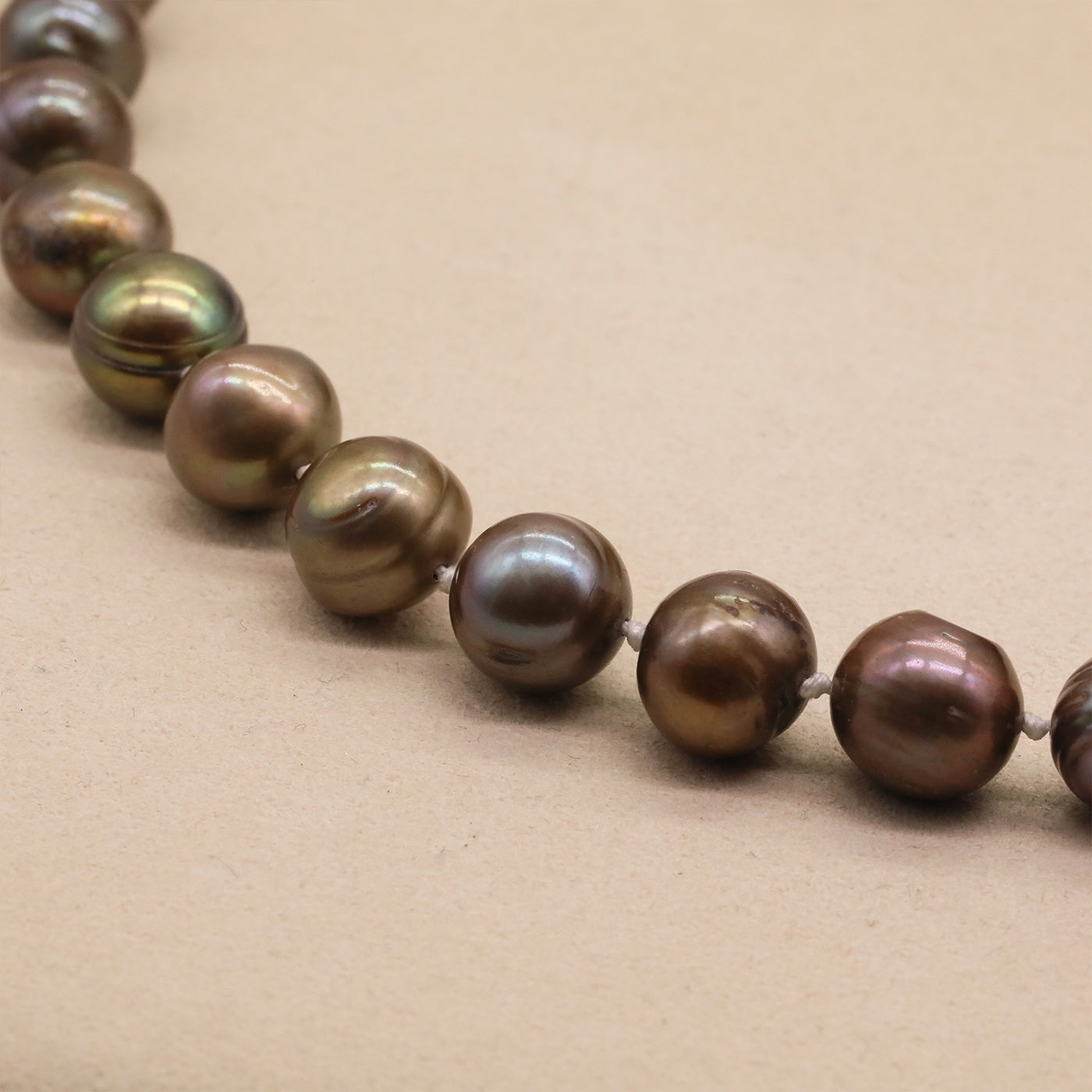 Elegant 10-11mm  Freshwater Pearl necklace Handmade 17.7 inch long necklace with unique silver plated buckle Delicate Valentine's Day gift, suitable for everyday, party wearing men and women brown freshwater pearl necklace[XL-2501Golden-01]